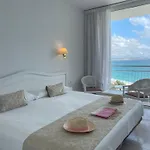 Aromar Hotel