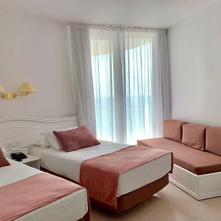 Aromar Hotel 4*