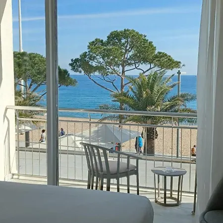 Aromar Hotel