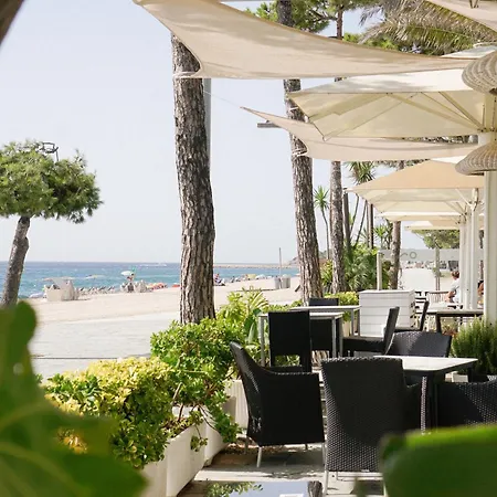 Aromar Hotel 4*