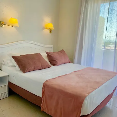 Aromar Hotel