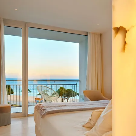Aromar Hotel