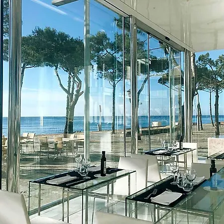 Aromar Hotel 4*