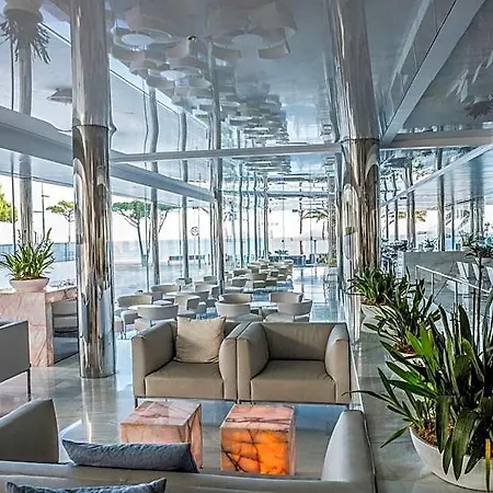 Aromar Hotel
